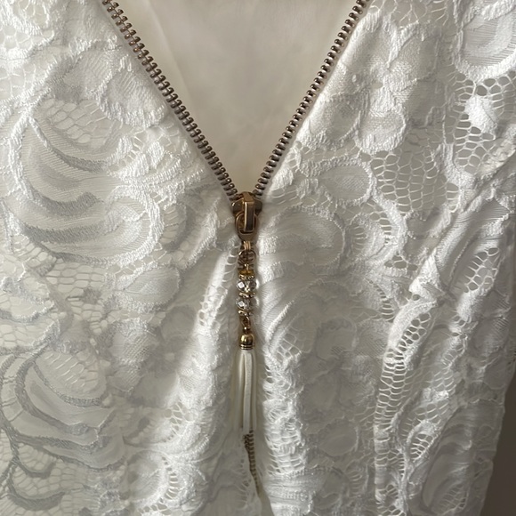 Stunning Dressy Top - Picture 3 of 7